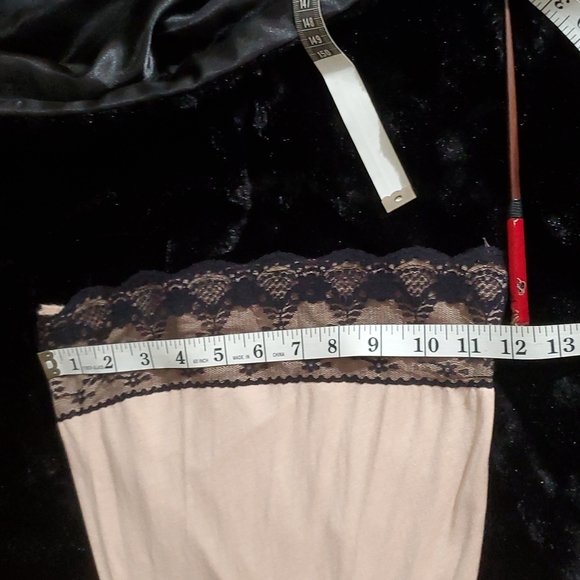 FOREVER 21 Creamy Peach Asymmetrical Stretchy Tunic Dress w/Blk Lace-EUC-Sz SP - Picture 17 of 17
